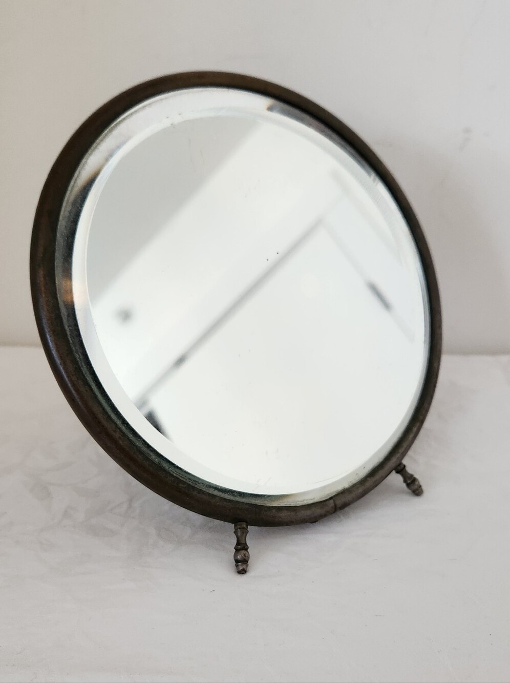 Antique Beveled Round Vanity Mirror